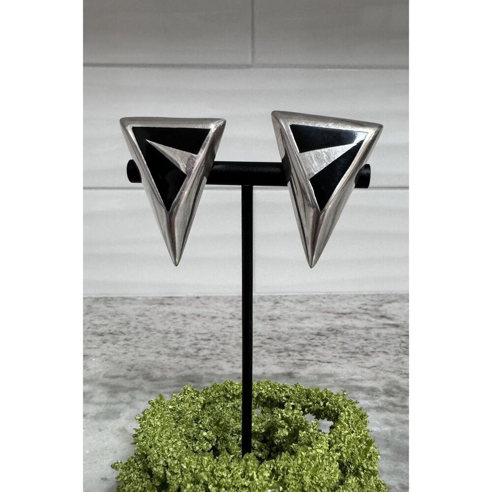 Vintage Sterling Silver Taxco Mexico Onyx Inlay Triangle Clip On Earrings